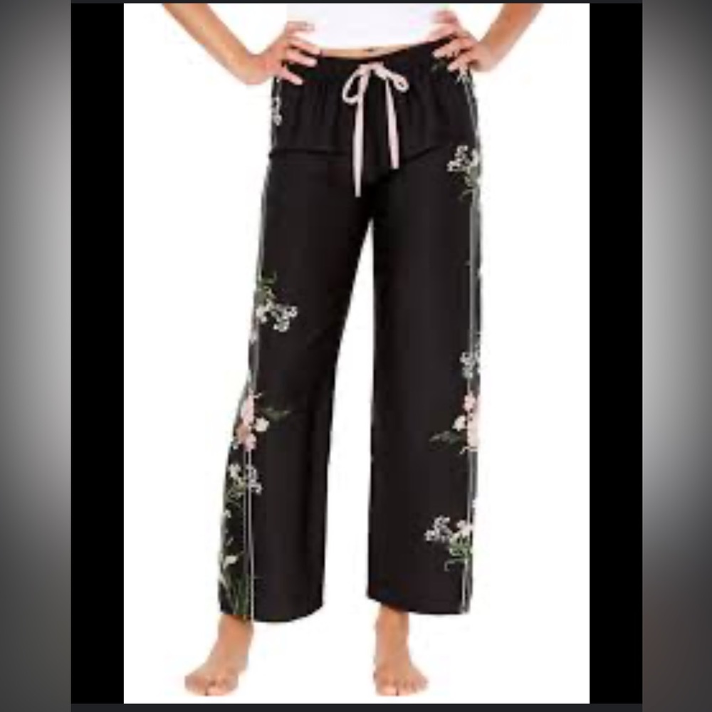 NWT INC International Concepts Intimates Pajama pants BLK w/side floral pattern